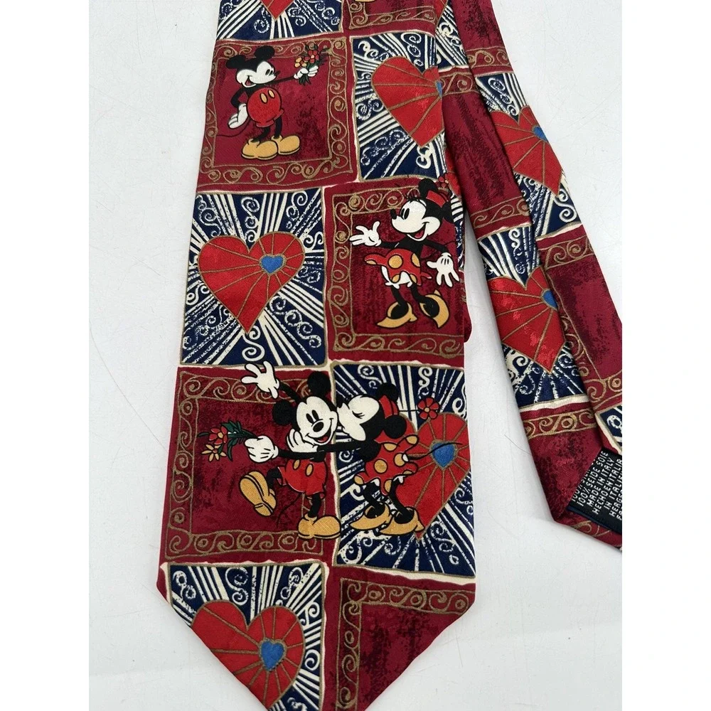 Disney Tie Rack Silk Tie Mickey & Minnie Mouse Kissing Hearts/‎ Vintage